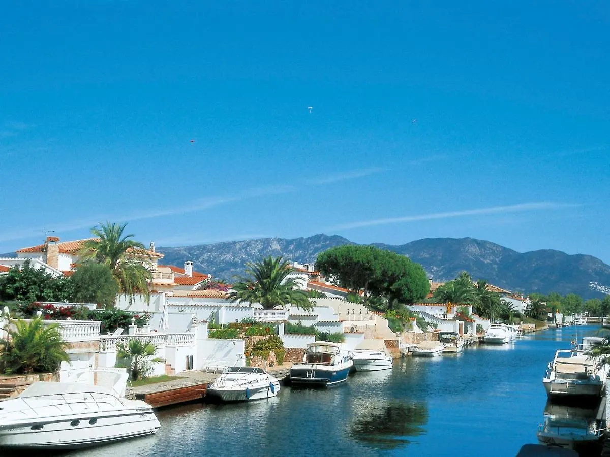 Holiday Home Montgri Empuriabrava